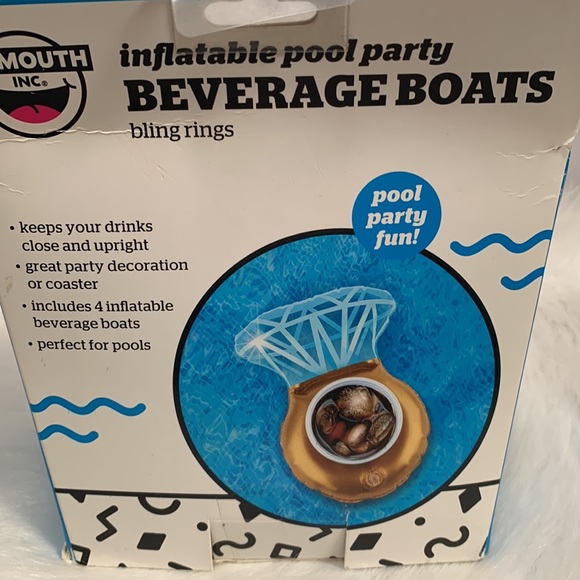 Big Mouth Inflatable Bridal Pool party Beverage Boats Bling Rings New - Picture 3 of 3